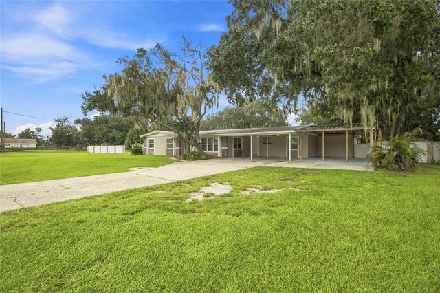 5106 THONOTOSASSA ROAD, Plant City, FL 33565
