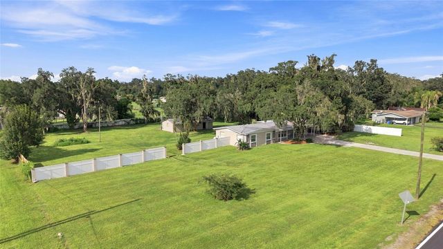 5106 THONOTOSASSA ROAD, Plant City, FL 33565