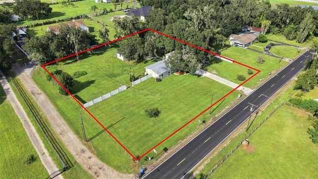 5106 THONOTOSASSA ROAD, Plant City, FL 33565