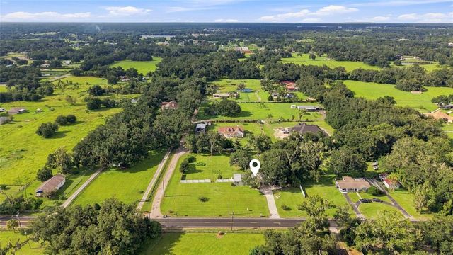 5106 THONOTOSASSA ROAD, Plant City, FL 33565
