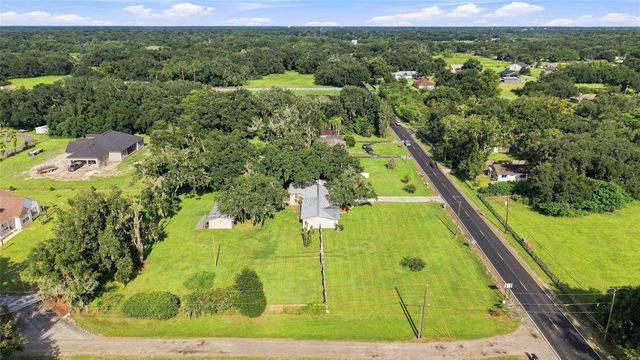 5106 THONOTOSASSA ROAD, Plant City, FL 33565