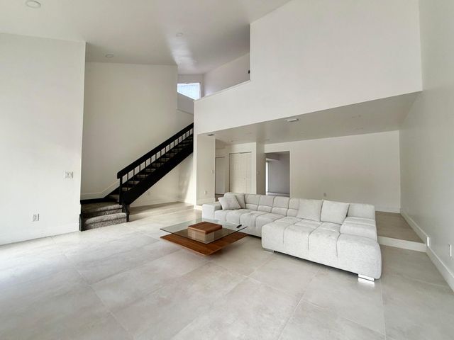 7657 Sierra Terrace W, Boca Raton, FL 33433