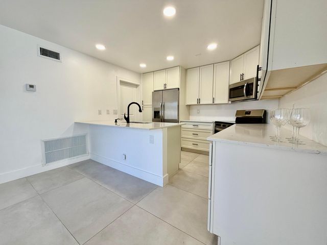 7657 Sierra Terrace W, Boca Raton, FL 33433