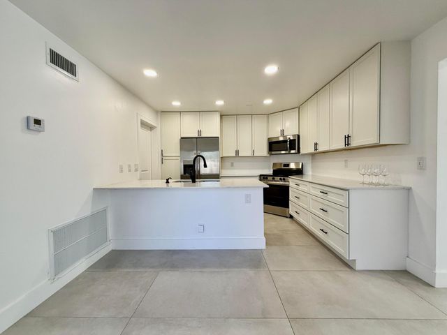 7657 Sierra Terrace W, Boca Raton, FL 33433