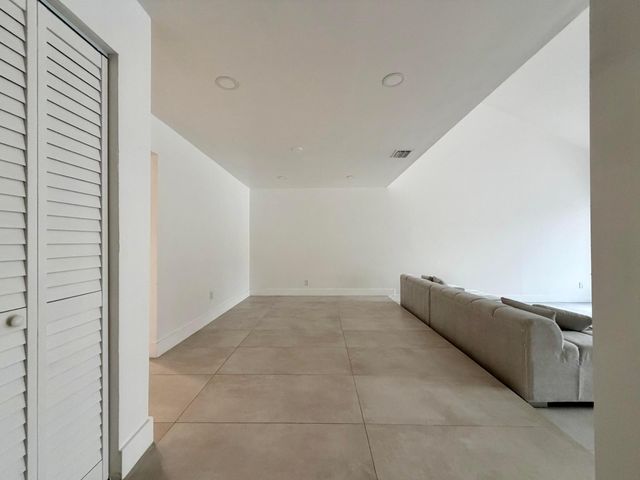 7657 Sierra Terrace W, Boca Raton, FL 33433