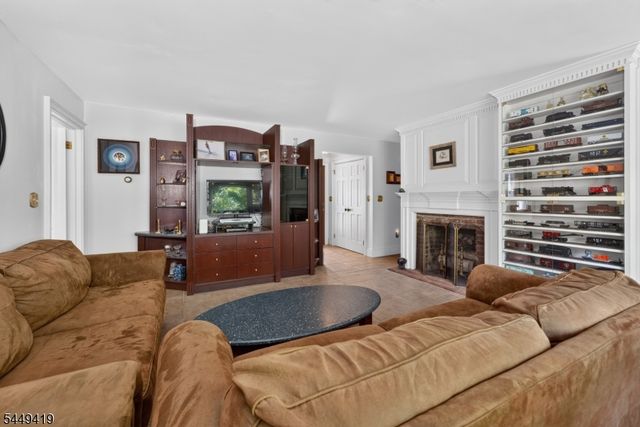 14 Sandbrook Headquarters, Delaware Twp., NJ 08559