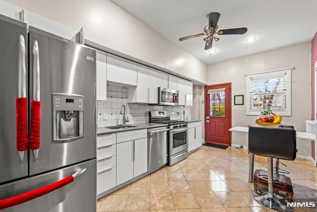 102 Treacy Avenue, Newark, NJ 07108