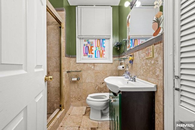 102 Treacy Avenue, Newark, NJ 07108