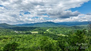 1147 Old Linville Road, Marion, NC 28752