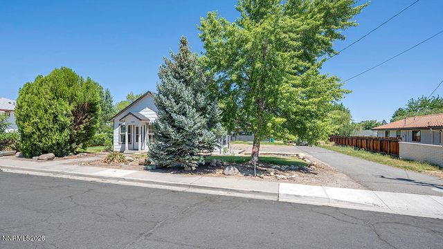 1295 Feather Way, Reno, NV 89509