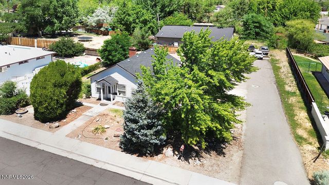 1295 Feather Way, Reno, NV 89509