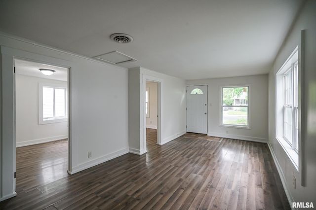 4013 N COLUMBUS Avenue, Peoria, IL 61603