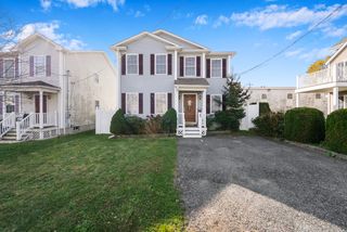 215 Cambridge St, Fall River, MA 02721