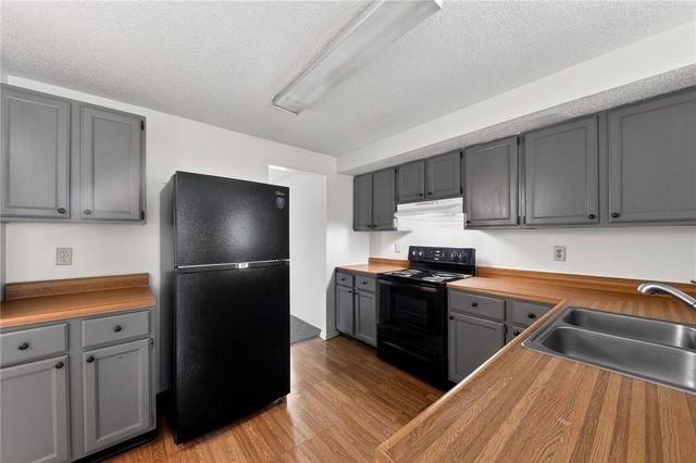 2294 Cross Village Drive, Miami Twp, OH 45342