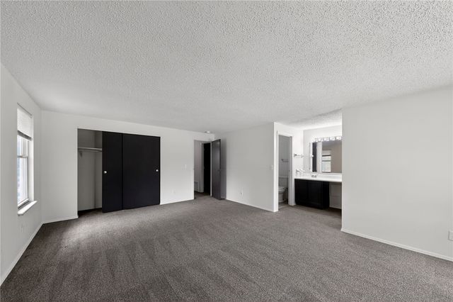 2294 Cross Village Drive, Miami Twp, OH 45342