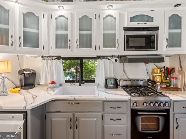 42 Nomad Trail, Cleveland, GA 30528