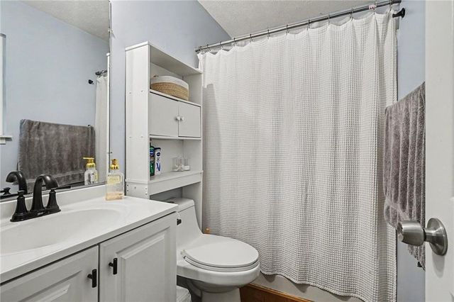 2262 Everett Court, Loganville, GA 30052