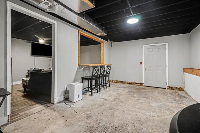 2262 Everett Court, Loganville, GA 30052