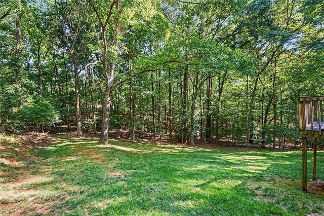 2262 Everett Court, Loganville, GA 30052