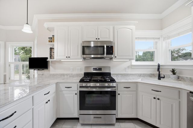301 Dogwood Lane, Fort Oglethorpe, GA 30742