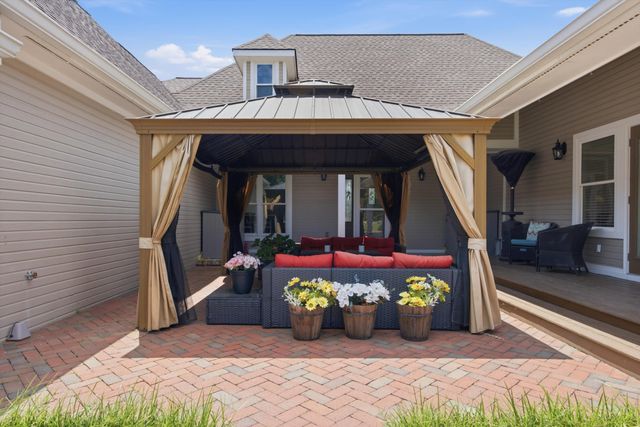 301 Dogwood Lane, Fort Oglethorpe, GA 30742