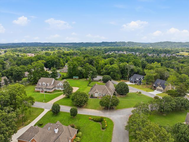 301 Dogwood Lane, Fort Oglethorpe, GA 30742