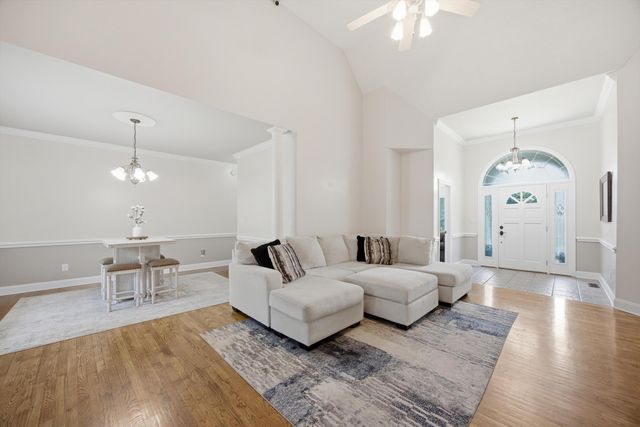 301 Dogwood Lane, Fort Oglethorpe, GA 30742