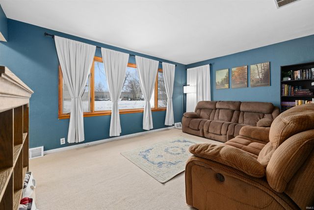 816 E 1st Street, Auburn, IN 46706