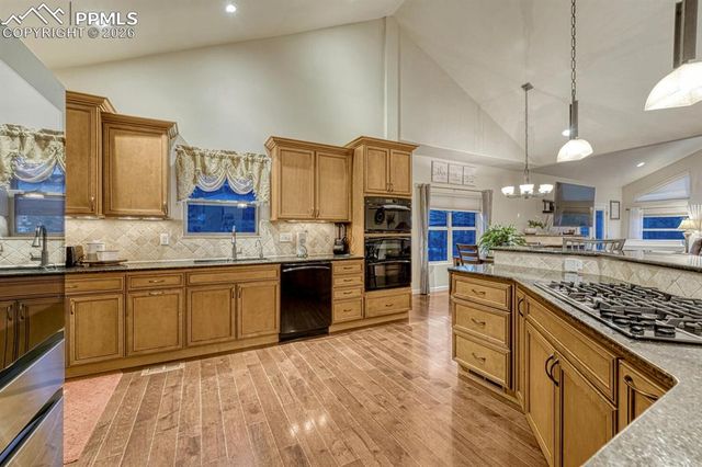 17940 Tom Boy Way, Monument, CO 80132