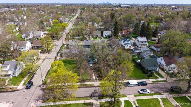 7540 Asbury Park, Detroit, MI 48228