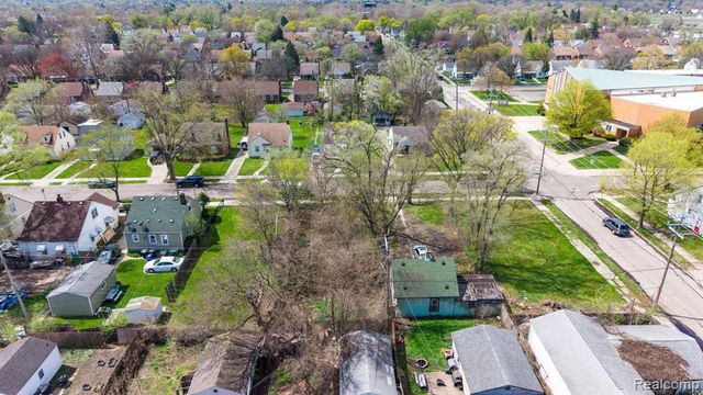 7540 Asbury Park, Detroit, MI 48228