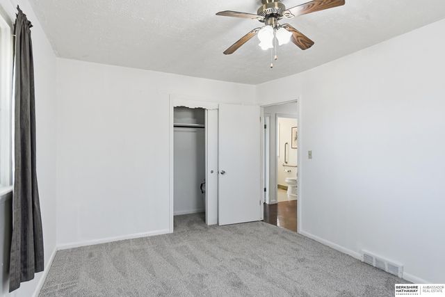 7634 Maple Street, Omaha, NE 68134