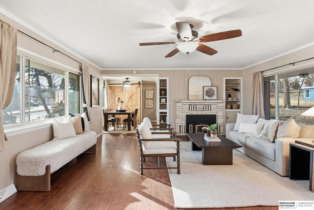 7634 Maple Street, Omaha, NE 68134