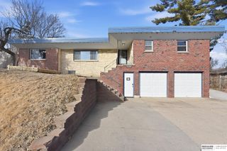 7634 Maple Street, Omaha, NE 68134