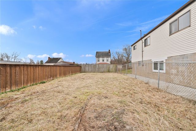 1946 Arlington Ave, Arlington, PA 15210