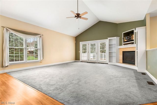 2041 Penhurst Circle NE, North Canton, OH 44720