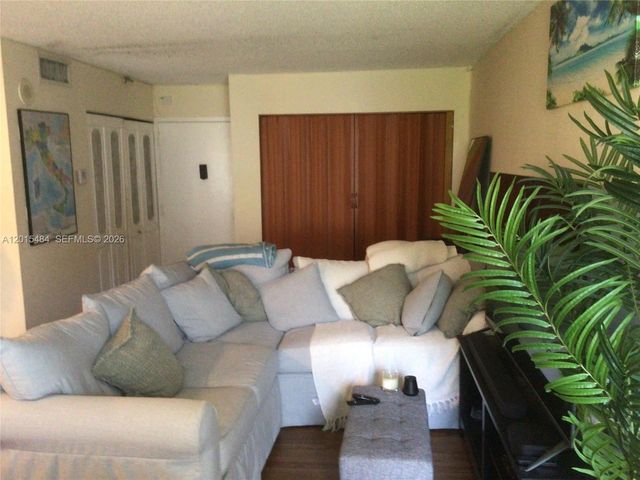 17021 N Bay Rd 625, Sunny Isles Beach, FL 33160