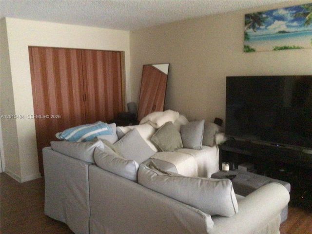 17021 N Bay Rd 625, Sunny Isles Beach, FL 33160