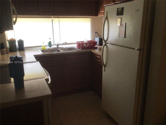 17021 N Bay Rd 625, Sunny Isles Beach, FL 33160