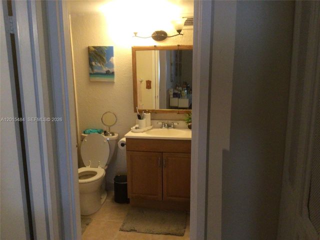 17021 N Bay Rd 625, Sunny Isles Beach, FL 33160