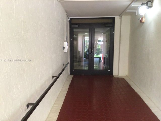 17021 N Bay Rd 625, Sunny Isles Beach, FL 33160