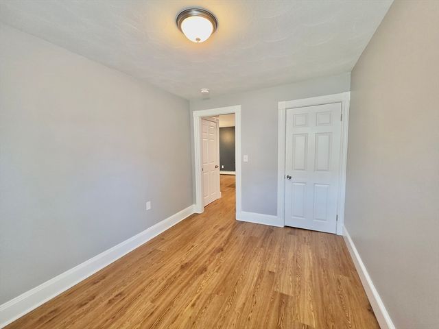 5 Greystone Ave 5, North Providence, RI 02911