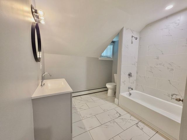 5 Greystone Ave 5, North Providence, RI 02911