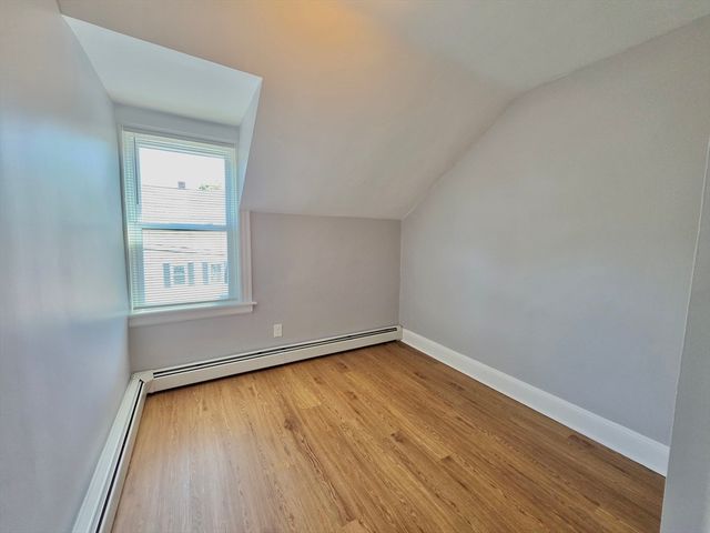 5 Greystone Ave 5, North Providence, RI 02911