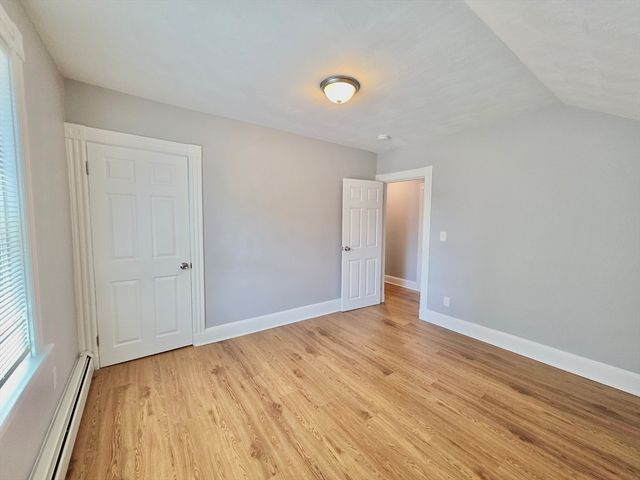 5 Greystone Ave 5, North Providence, RI 02911