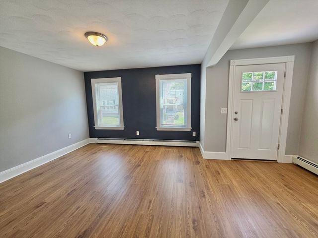 5 Greystone Ave 5, North Providence, RI 02911