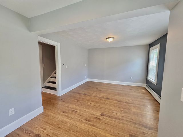 5 Greystone Ave 5, North Providence, RI 02911