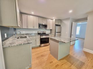 5 Greystone Ave 5, North Providence, RI 02911