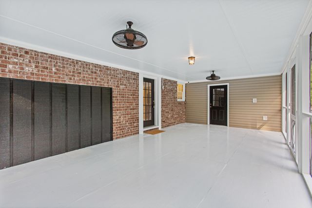 400 Black Oak Road, Bonneau, SC 29431