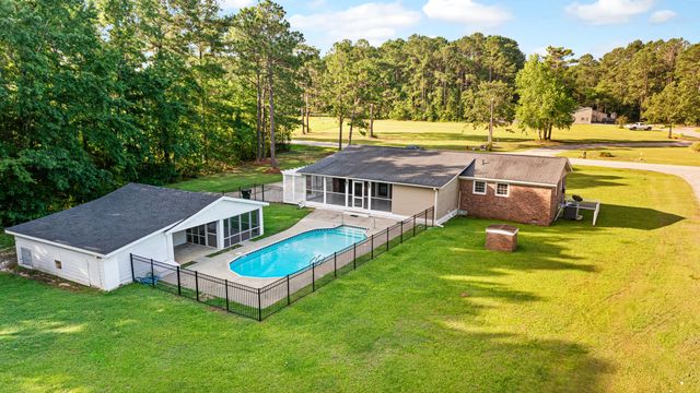 400 Black Oak Road, Bonneau, SC 29431